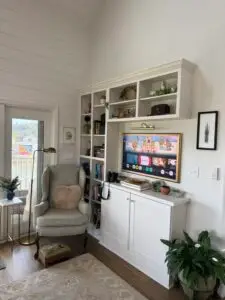 Custom Built-In Shelving and Frame TV Installation in Knoxville